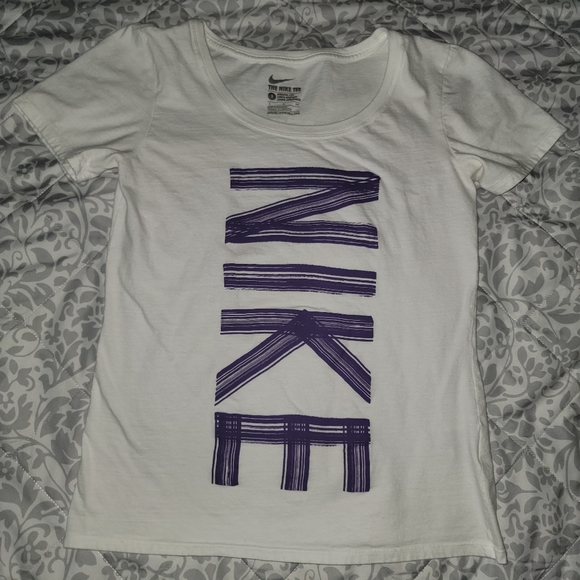 Nike T Shirt - Picture 1 of 2